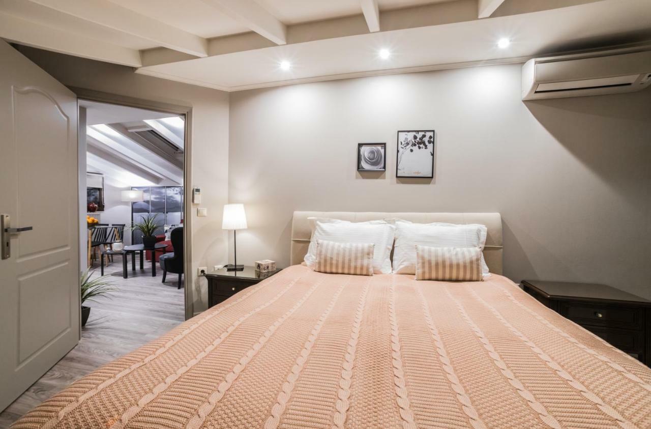 Vida Residential Apartments นาฟปลิโอ ภายนอก รูปภาพ