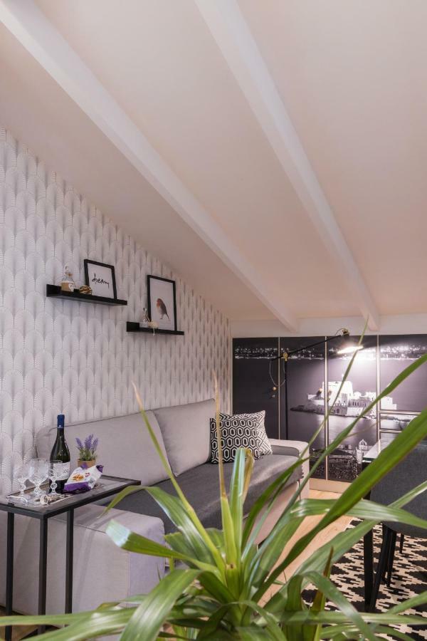 Vida Residential Apartments นาฟปลิโอ ภายนอก รูปภาพ
