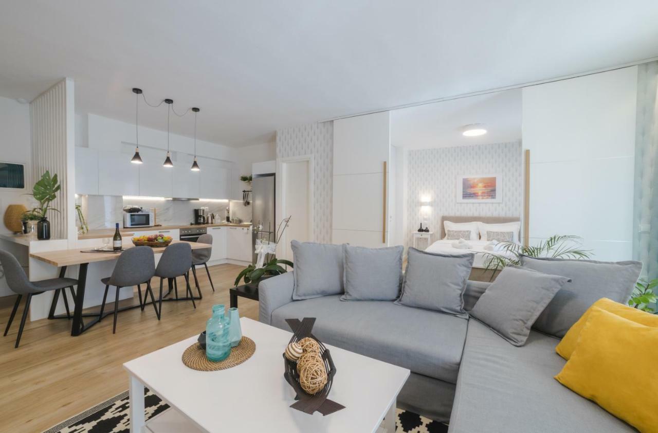 Vida Residential Apartments นาฟปลิโอ ภายนอก รูปภาพ